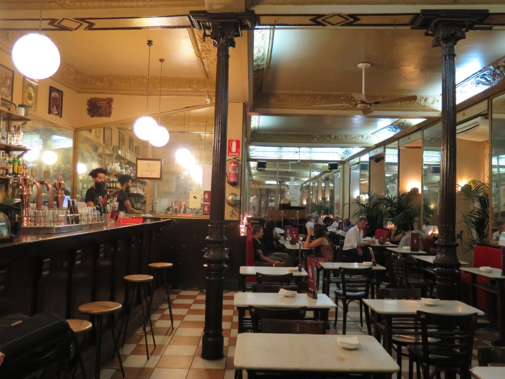 Café Barbieri by night