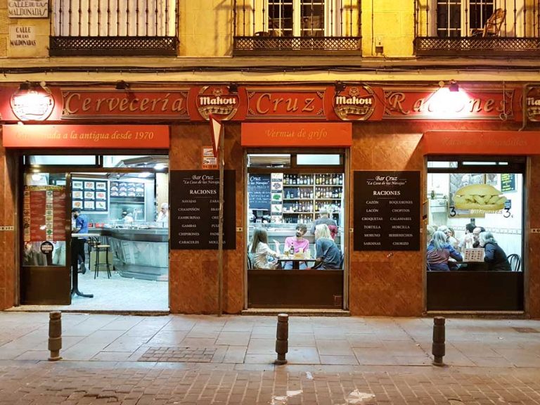 Bar Cruz, featured on 100 of Madrid's No-Frills Bars photo series
