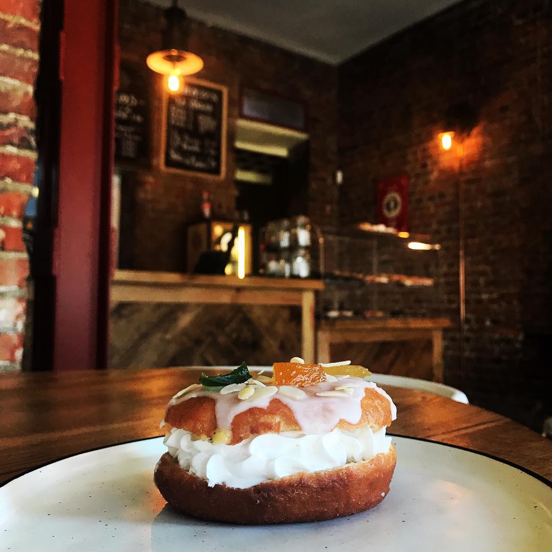 Bite Me Café: Secretly Vegan, Obviously Delicious Donuts