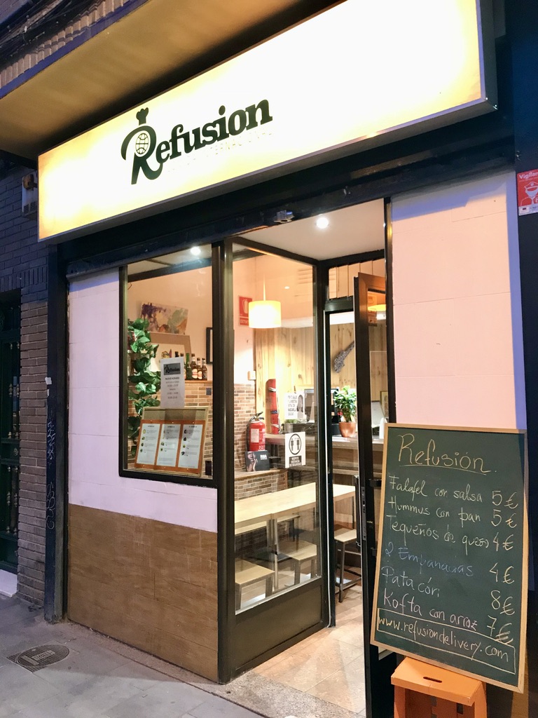 Refusion Delivery restaurant serves authentic dishes from Syria, Sudan and Venezuela, prepared by chefs who are refugees. Located in Madrid's Tetuan area.
